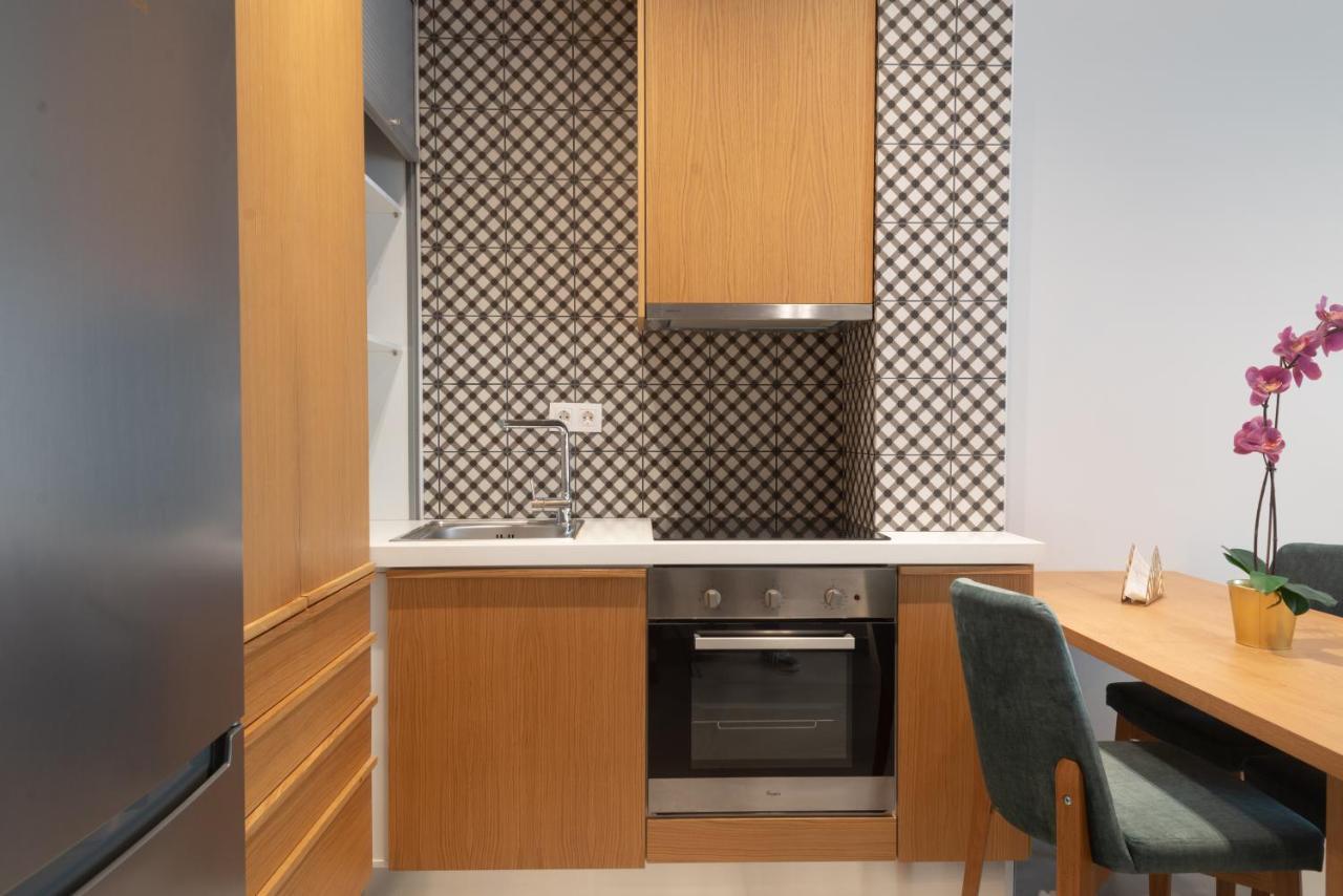 Crown Designed Apartments Atenas Exterior foto